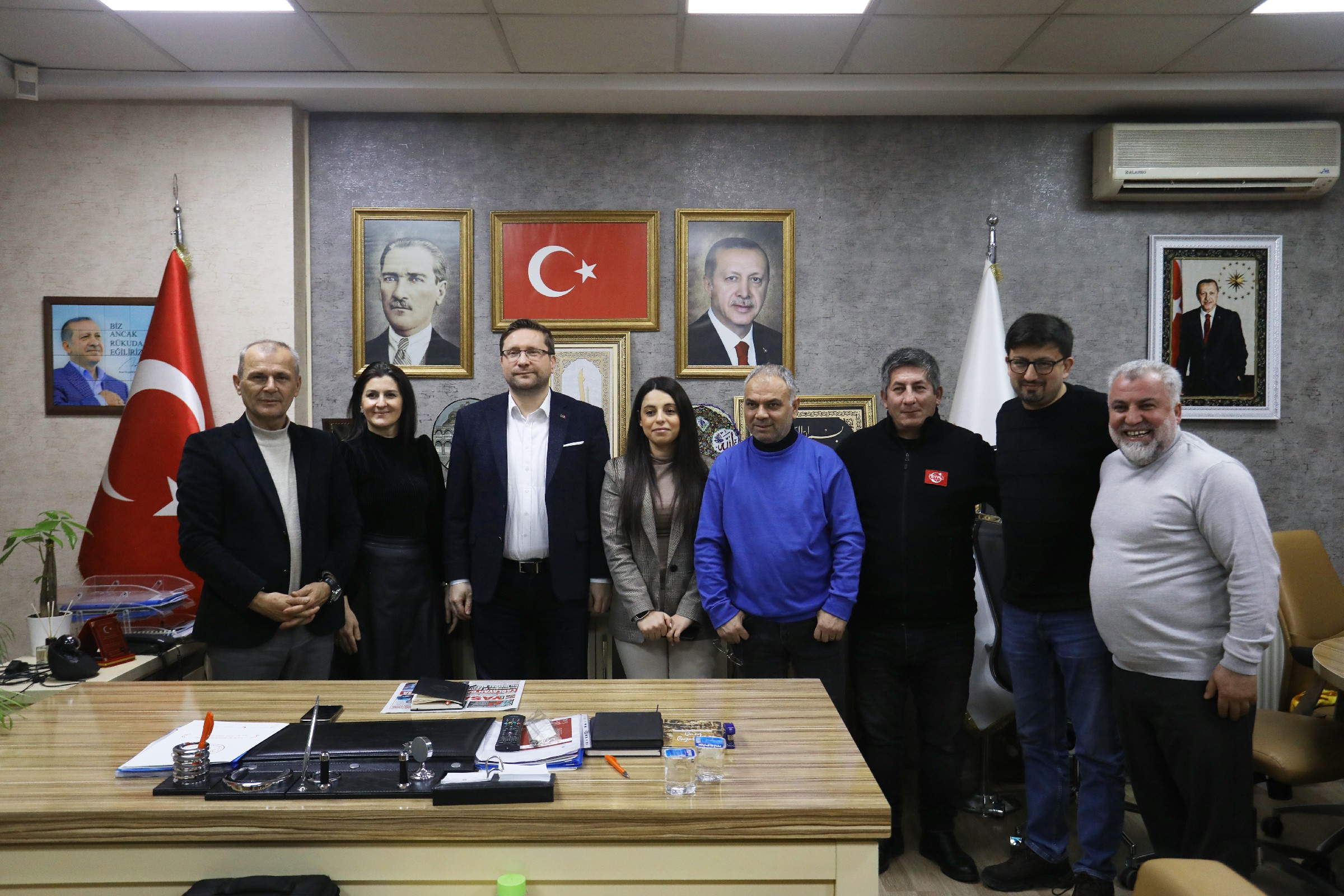 AK Parti Küçükçekmece İlçe Başkanlığı'ndan Yerel Basına Kahvaltı Programı