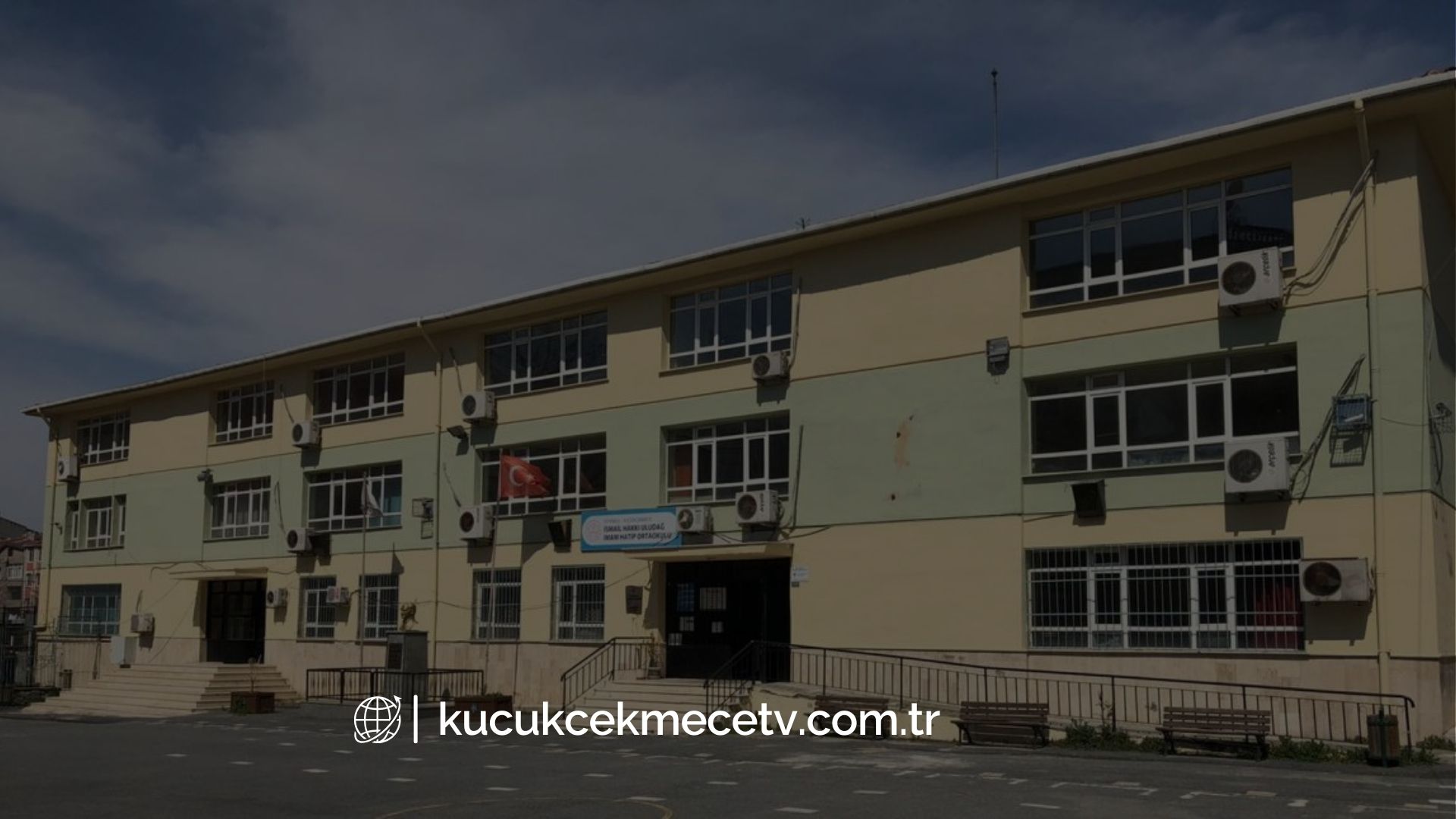 Küçükcekmece Beşyol Kız Anadolu İmam Hatip Lisesi