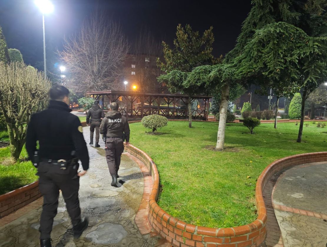 Küçükçekmece’de Genel Asayiş Uygulaması Devam Ediyor