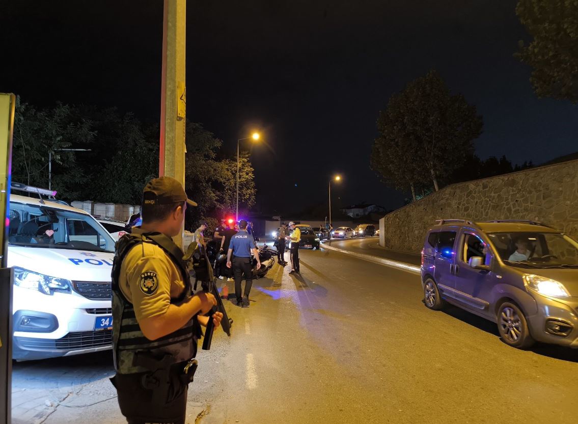 Küçükçekmece'de Huzur ve Güvenlik İçin Kapsamlı Denetimler Devam Ediyor