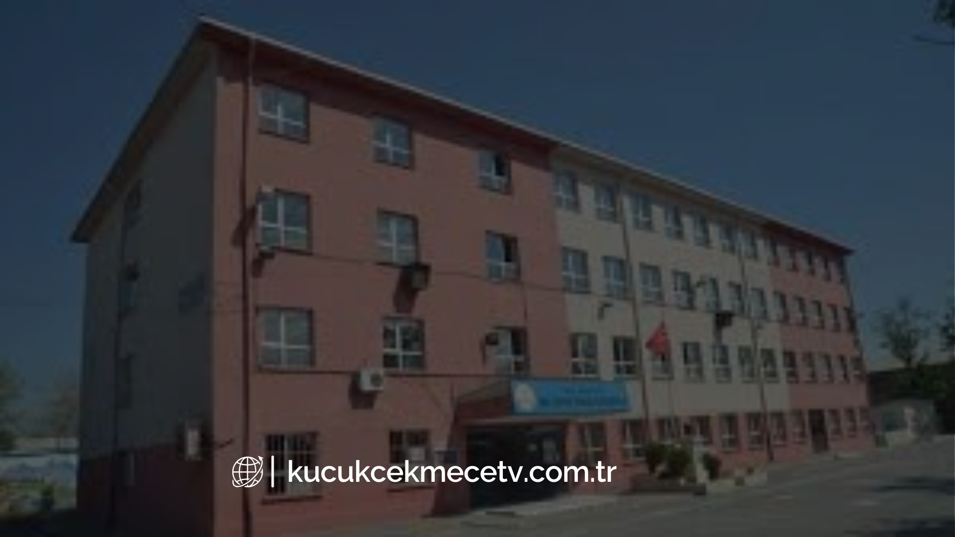 Küçükcekmece Dr. İffet Onur İlkokulu