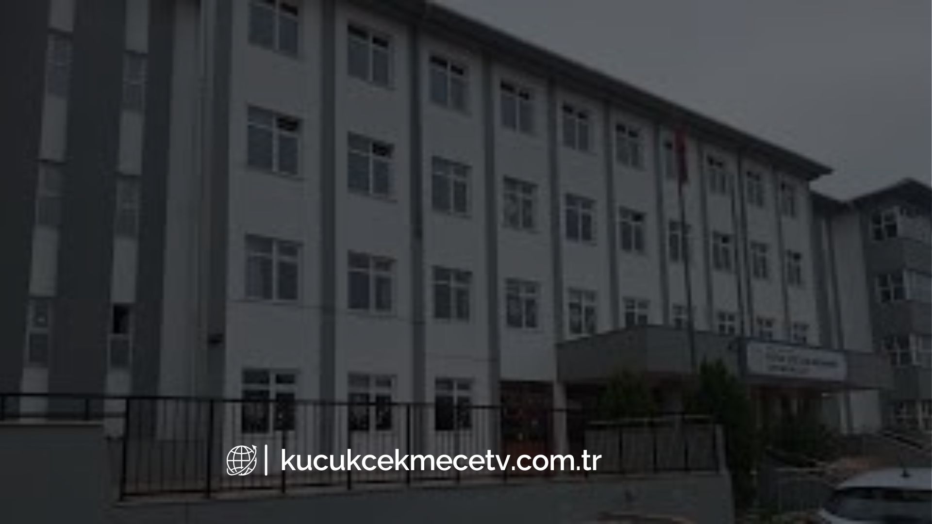 Küçükcekmece Fatih Sultan Mehmet Ortaokulu