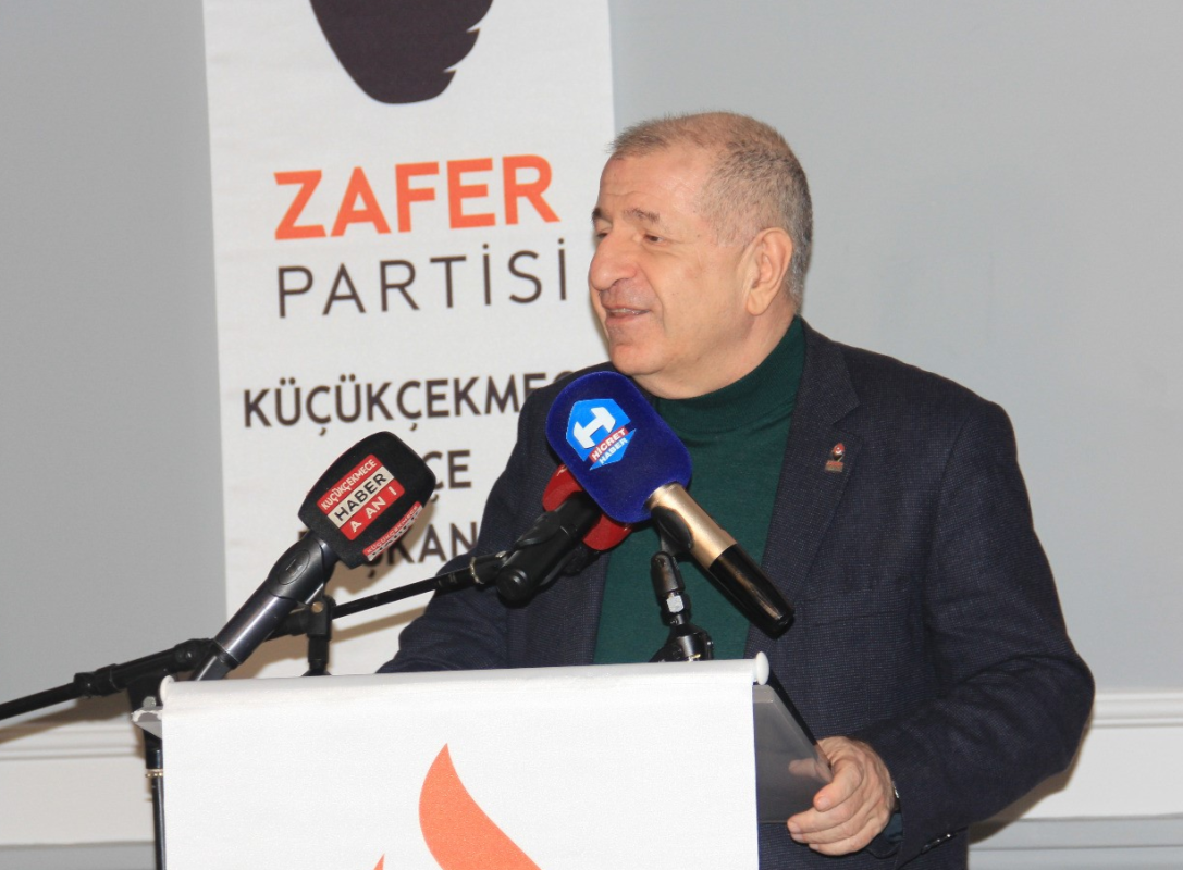 Zafer Partisi Küçükçekmece’de Toplumsal Meseleler Danışma Toplantısı Düzenledi