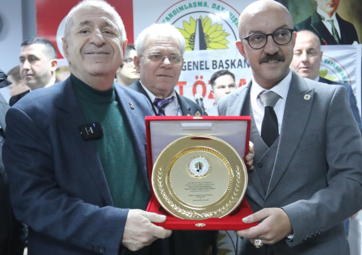 Malkara ve Köyleri Yardımlaşma Dayanışma Kültür Derneği’nden Ümit Özdağ’a Ev Sahipliği