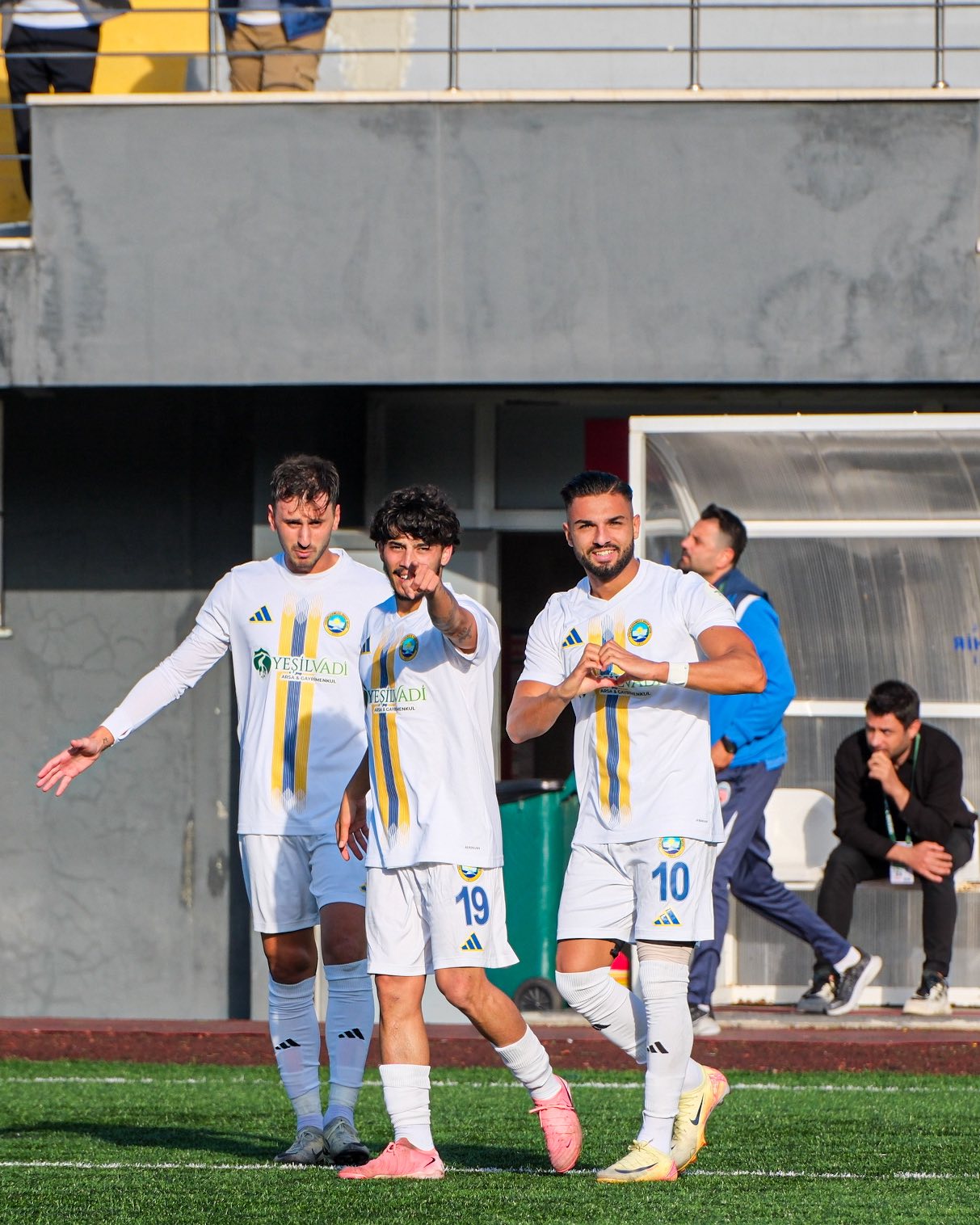 TFF 3. Lig’de mücadele eden Küçükçekmece Sinopspor, kendi sahasında konuk ettiği Çankaya SK ile