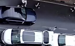 Küçükçekmece İkitelli’de Mahşer Gibi Kavga: Silahlar Patladı, Araçlar Hasar Gördü