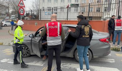 Küçükcekmece’de Okul Önlerinde Güvenlik Uygulaması