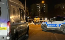 Küçükçekmece’de Şüpheli Araçtan Cephanelik Çıktı!