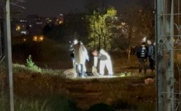 Küçükçekmece’de Boş Arazide Çürümüş Erkek Cesedi Bulundu