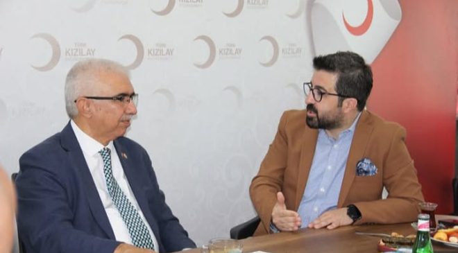 Türk Kızılay Genel Sekreteri Ramazan Saygılı’nın Küçükçekmece Şubesi’ne yaptığı övgüyle ulusal düzeyde dikkat çeken ziyaretinin detayları