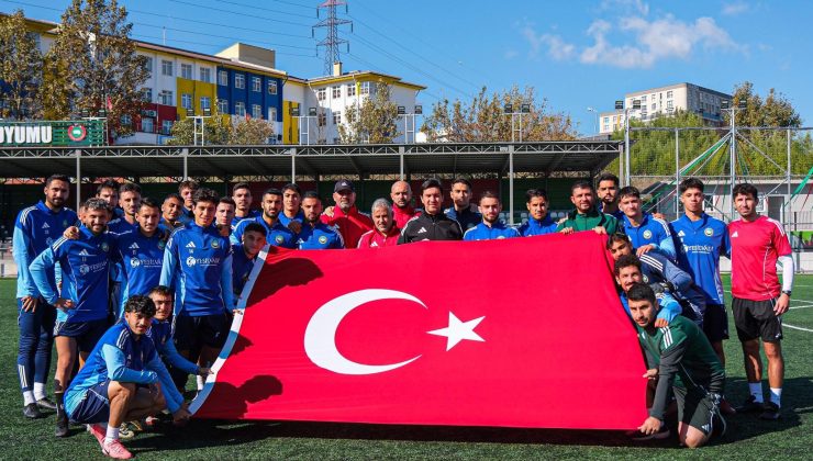 Küçükçekmece Sinopspor, kendi sahasında Kestel Çilek Spor’u ağırlayacak.