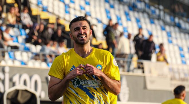 Küçükçekmece Sinopspor, sahaya damga vurdu.