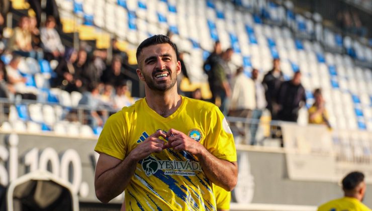 Küçükçekmece Sinopspor, sahaya damga vurdu.